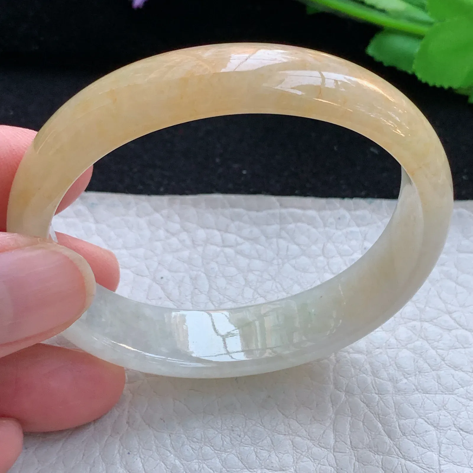 mq自然光55.5*47*14*6贵妃镯 缅甸翡翠a货玉手镯双黄蛋形宽边玉手环