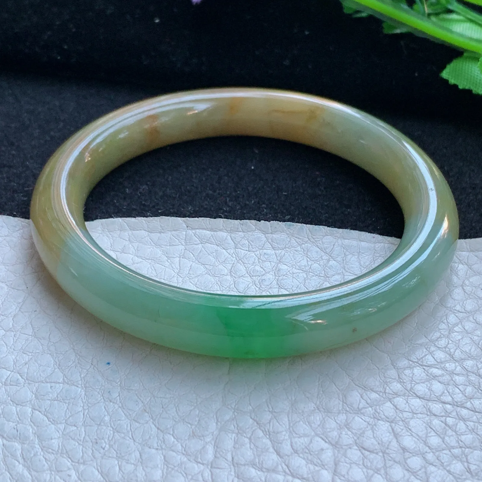 h自然光54.5*9.5*9叮当镯 缅甸翡翠a货玉手镯冰三彩圆条玉手环