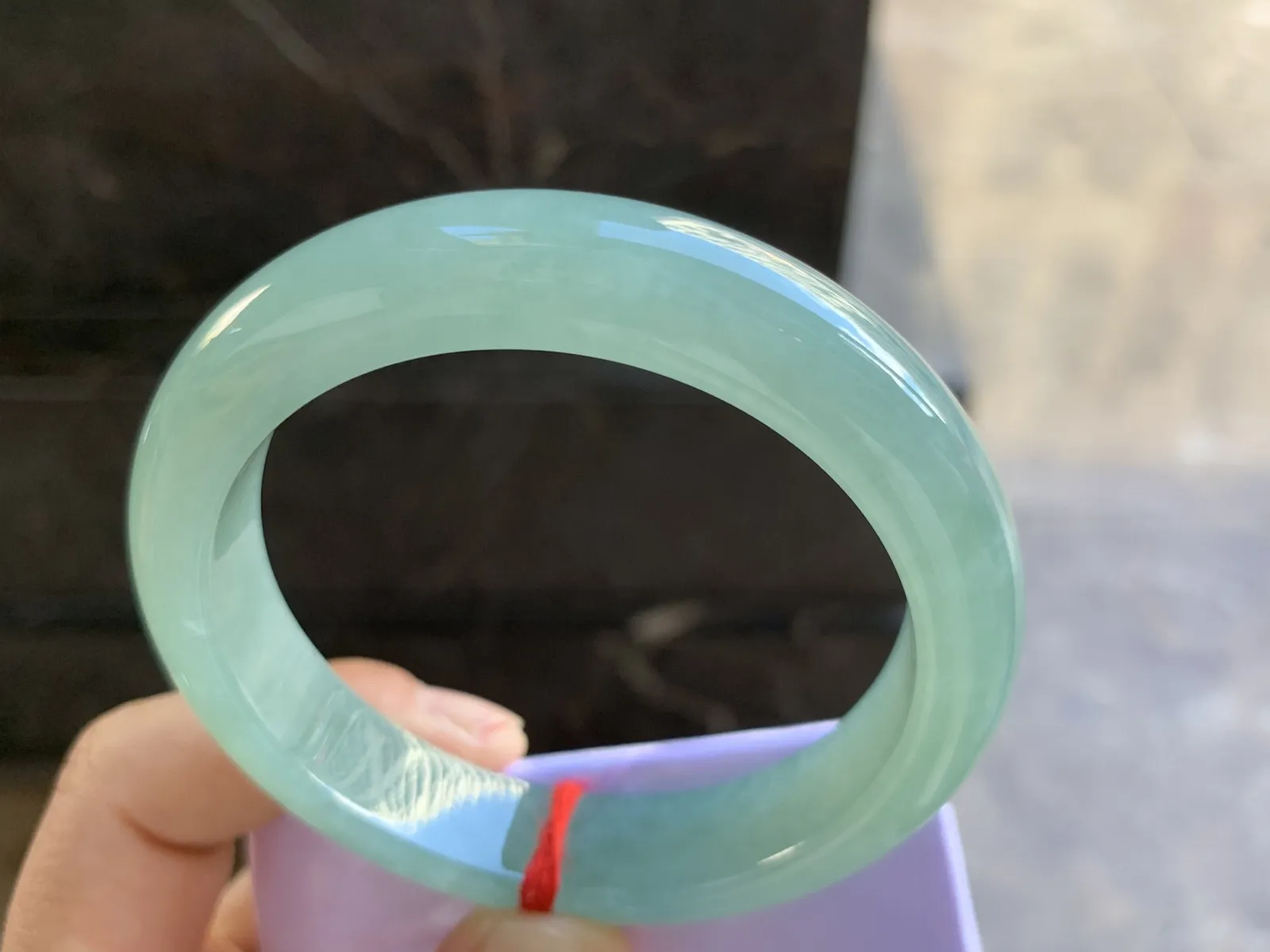 57-12.6-8.8mm
冰种晴绿手镯 水润清新