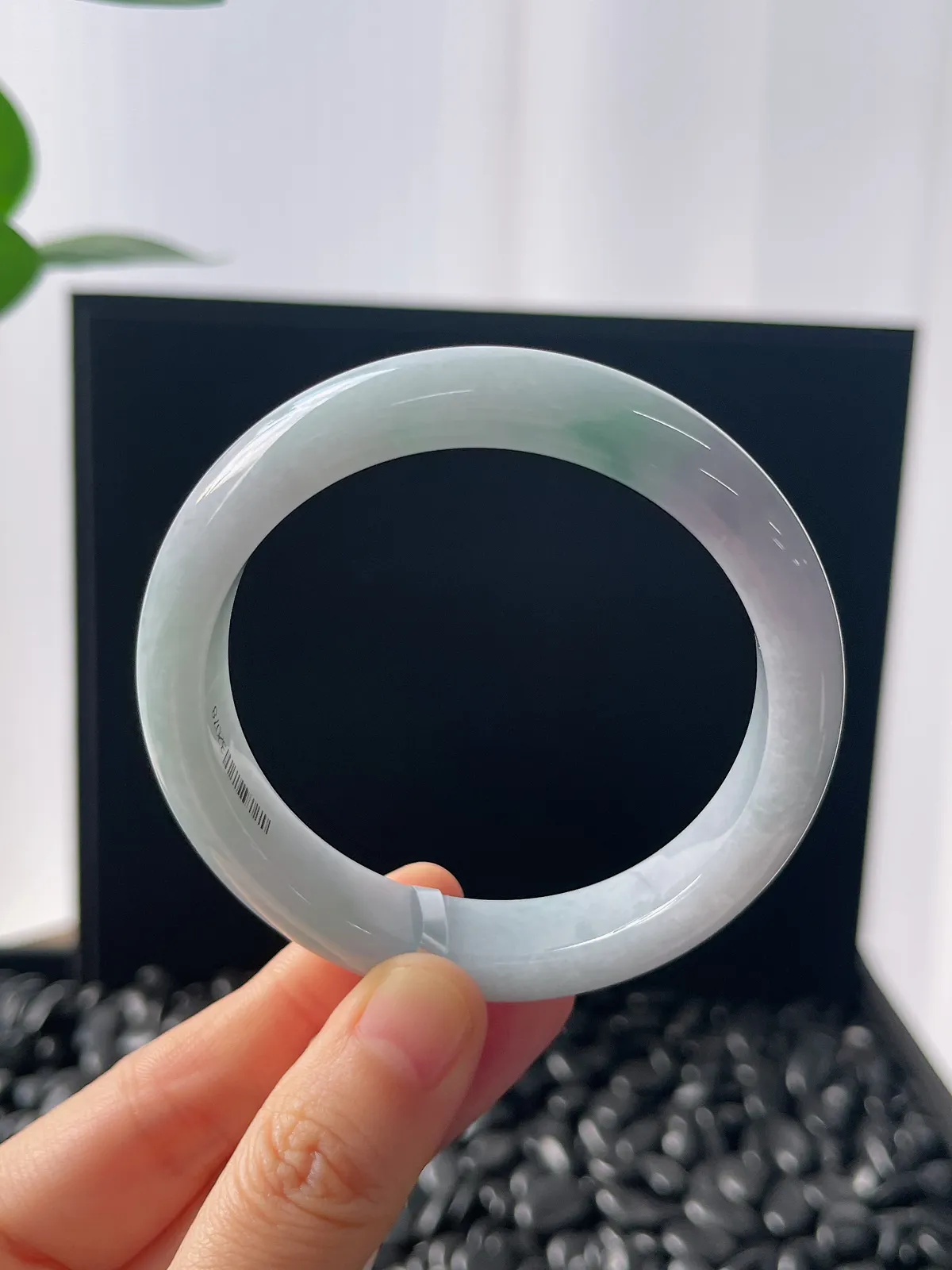 正圈56.5圈口，翡翠糯化种飘花手镯