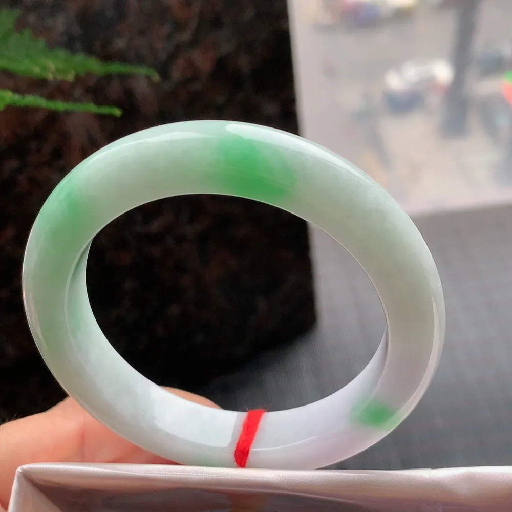 正圈冰糯春彩 无瑕 尺寸:54.7/11.3/9.3 色好