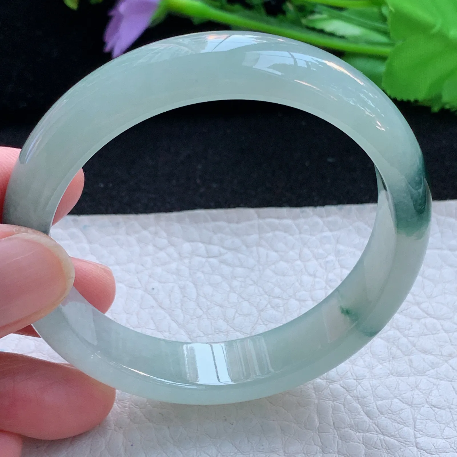 js自然光54.5*12.8*7.2平安镯 缅甸翡翠a货玉手镯冰透飘花宽边玉手环