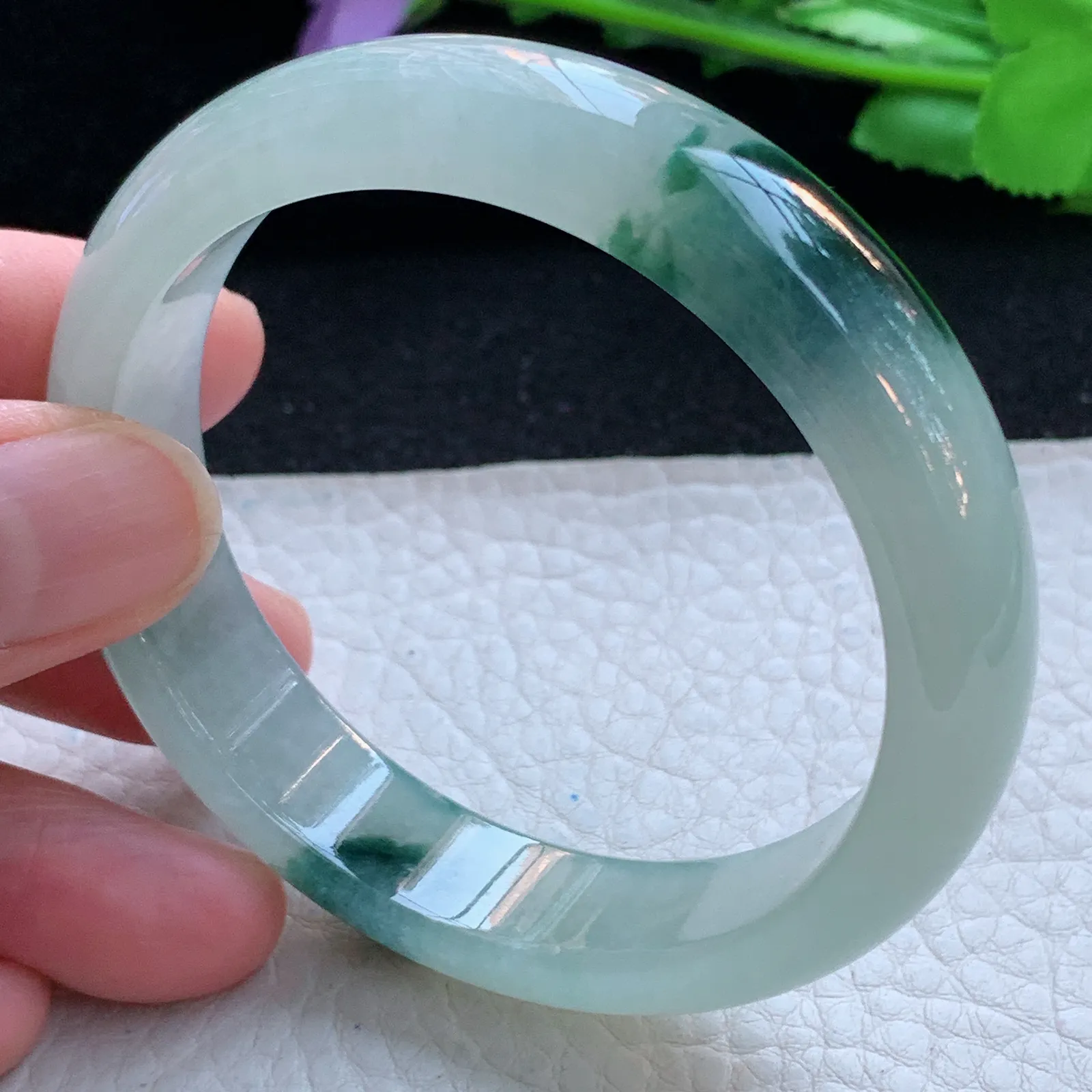 js自然光54.5*12.8*7.2平安镯 缅甸翡翠a货玉手镯冰透飘花宽边玉手环