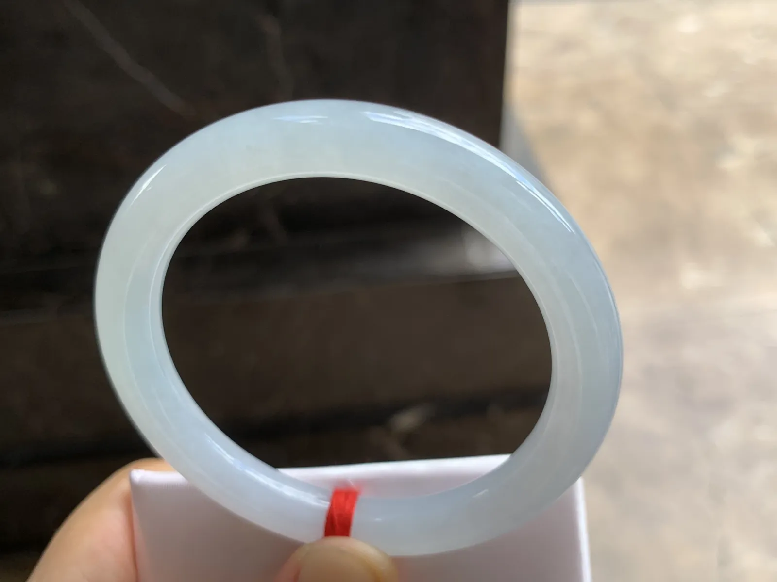 54-8.8mm
糯冰圆条手镯 底子细腻 干净 水润