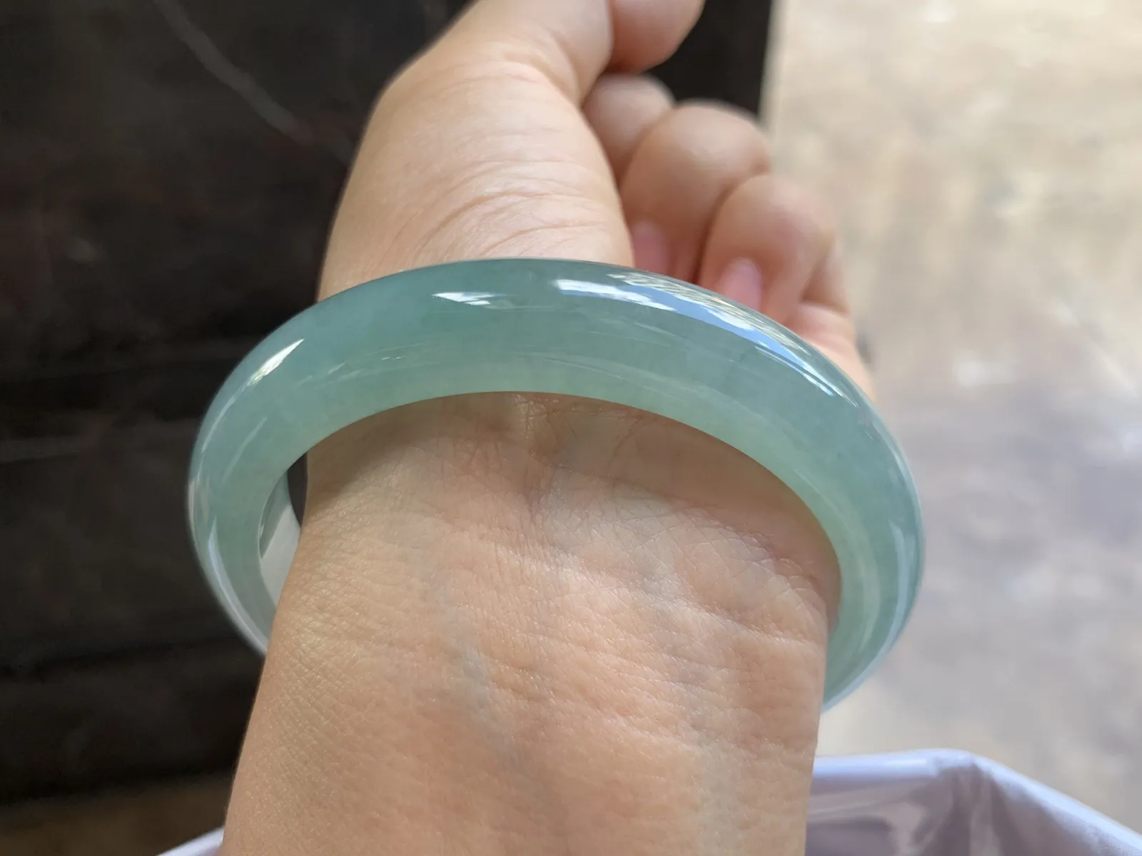 58-12-8.3mm
冰种晴水手镯 水润光泽 清新 推荐