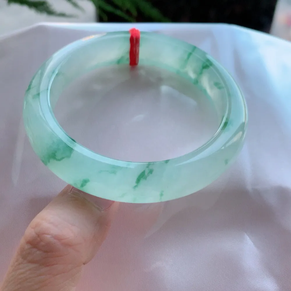 正圈高冰飘花 无瑕 尺寸:55.6/12.5/9.2 花美 种水好