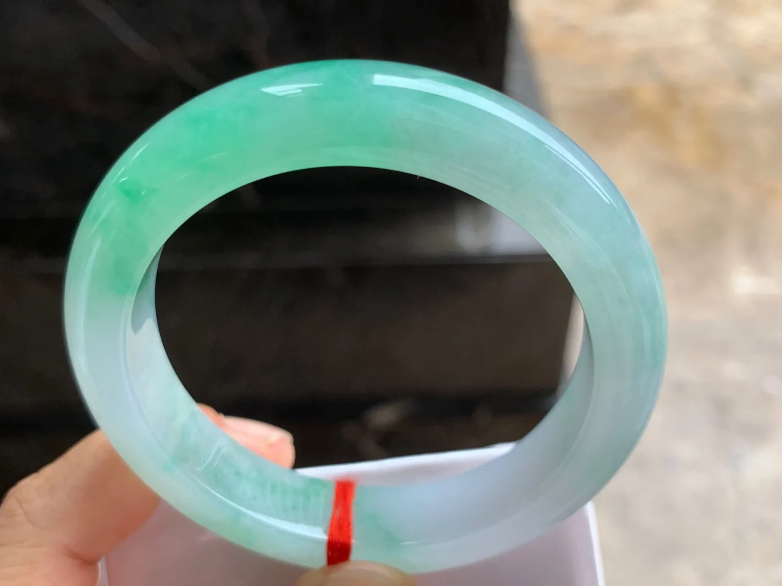 56-12.4-9.5mm
带色手镯 有种有色