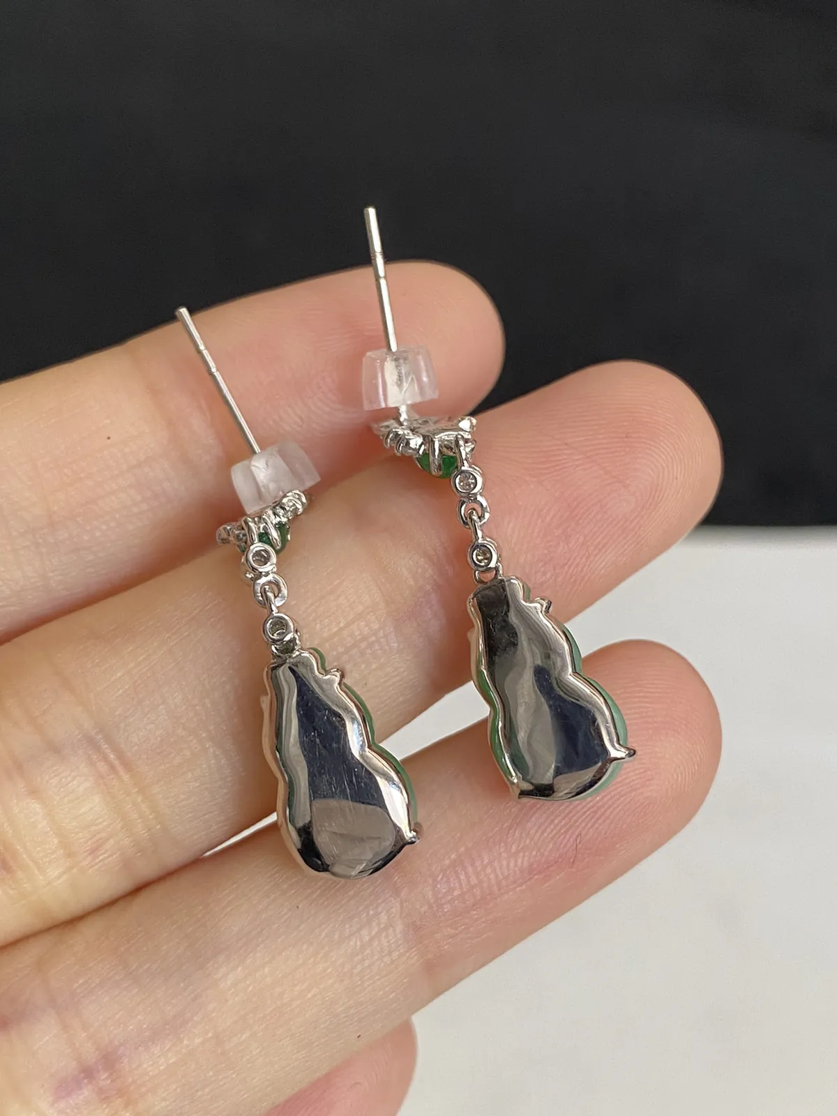 翡翠耳坠，印记：Au750,伴钻石（无色）