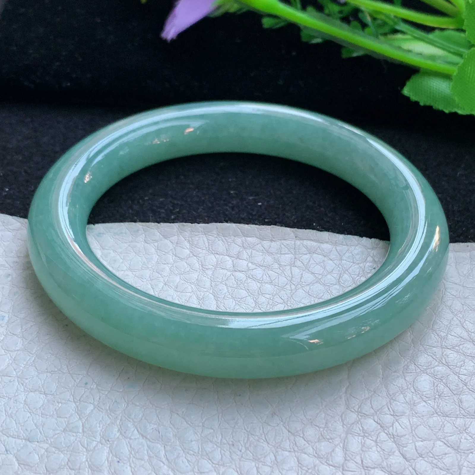 js自然光55*10.5美人镯 缅甸翡翠a货玉手镯满绿圆条珠宝玉手环