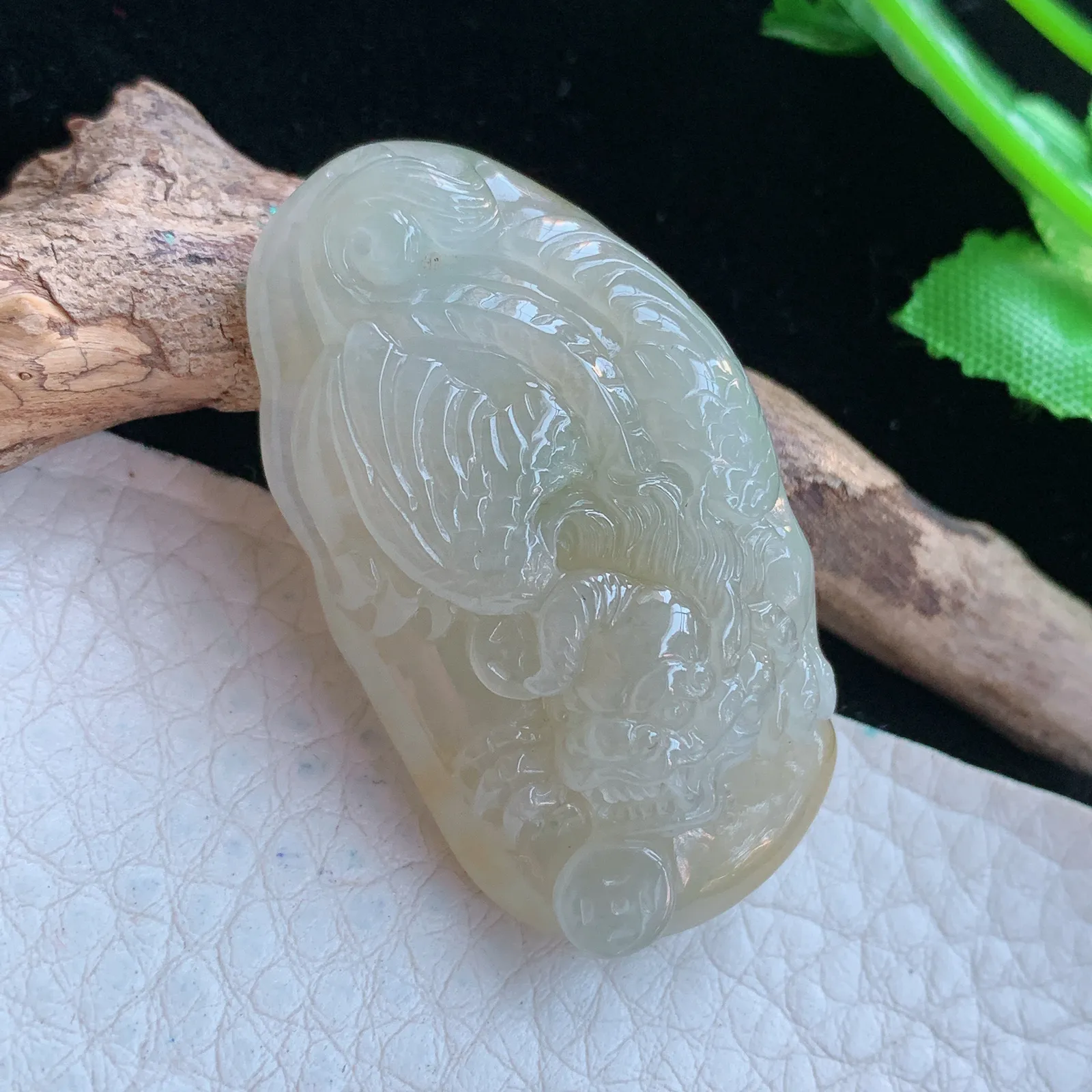 lz自然光43.5*23.5*10.6缅甸翡翠精雕如虎添翼 生肖虎玉吊坠 玉挂件