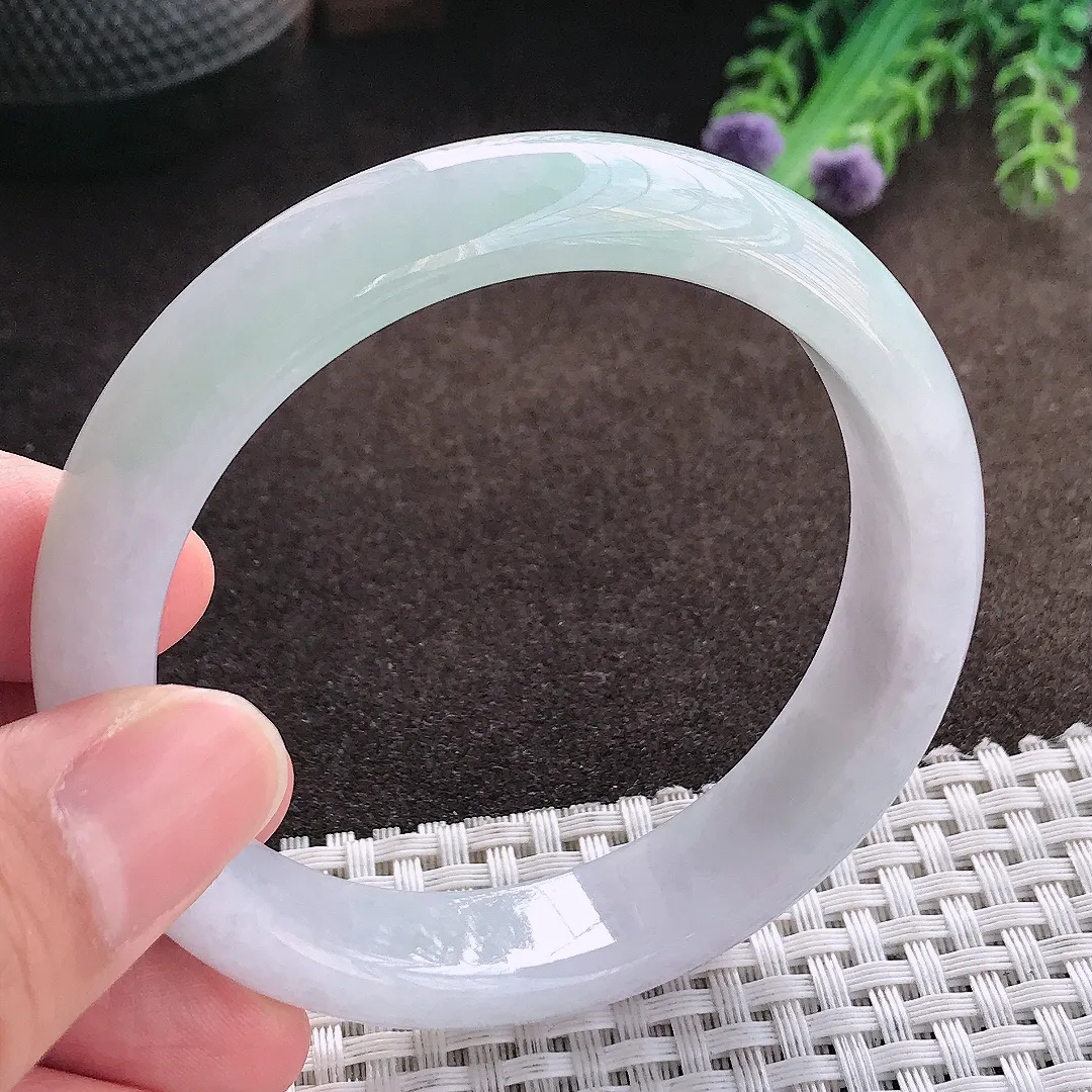 天然a货翡翠57/13.6/8.1老坑冰润水灵手镯宽边玉手镯