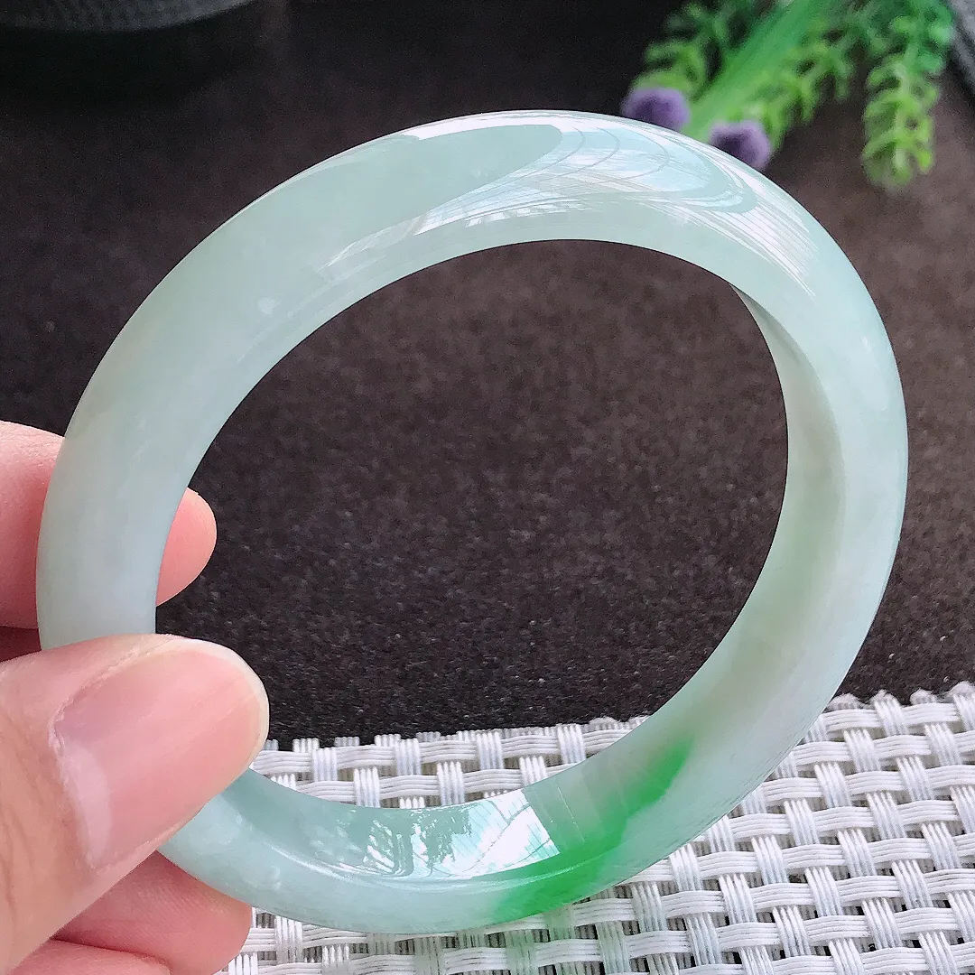 天然a货翡翠58.5/12.1/8.2老坑冰胶果冻飘阳绿手镯宽边玉手镯