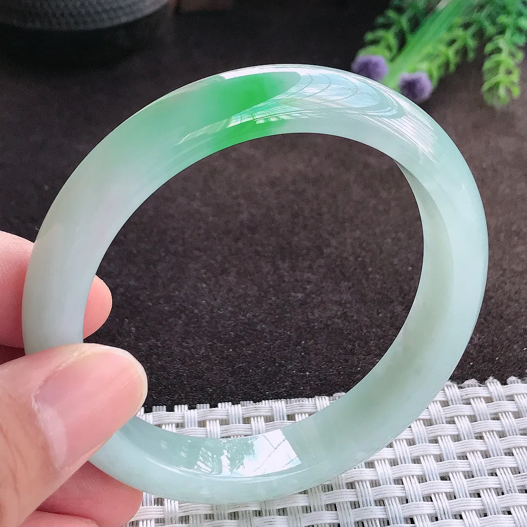 天然a货翡翠58.5/12.1/8.2老坑冰胶果冻飘阳绿手镯宽边玉手镯