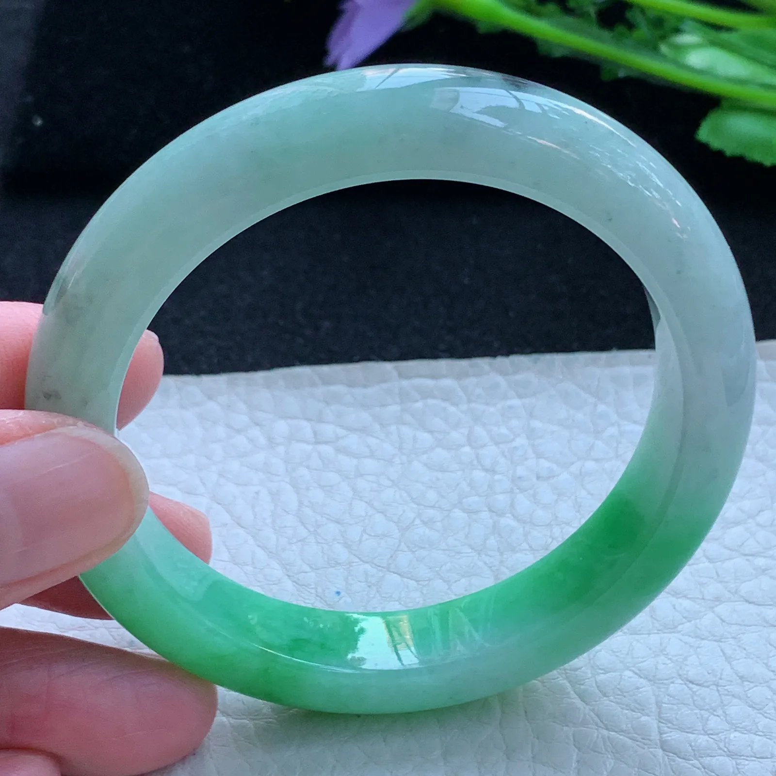 jx自然光54.5*11*9平安镯 缅甸翡翠a货玉手镯飘阳绿厚装宽边玉手环