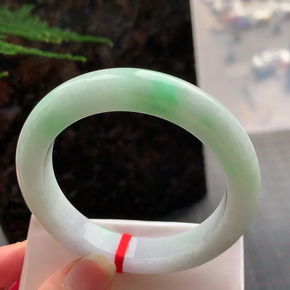 正圈冰糯春彩 无瑕 尺寸:54.7/11.3/9.3 色好