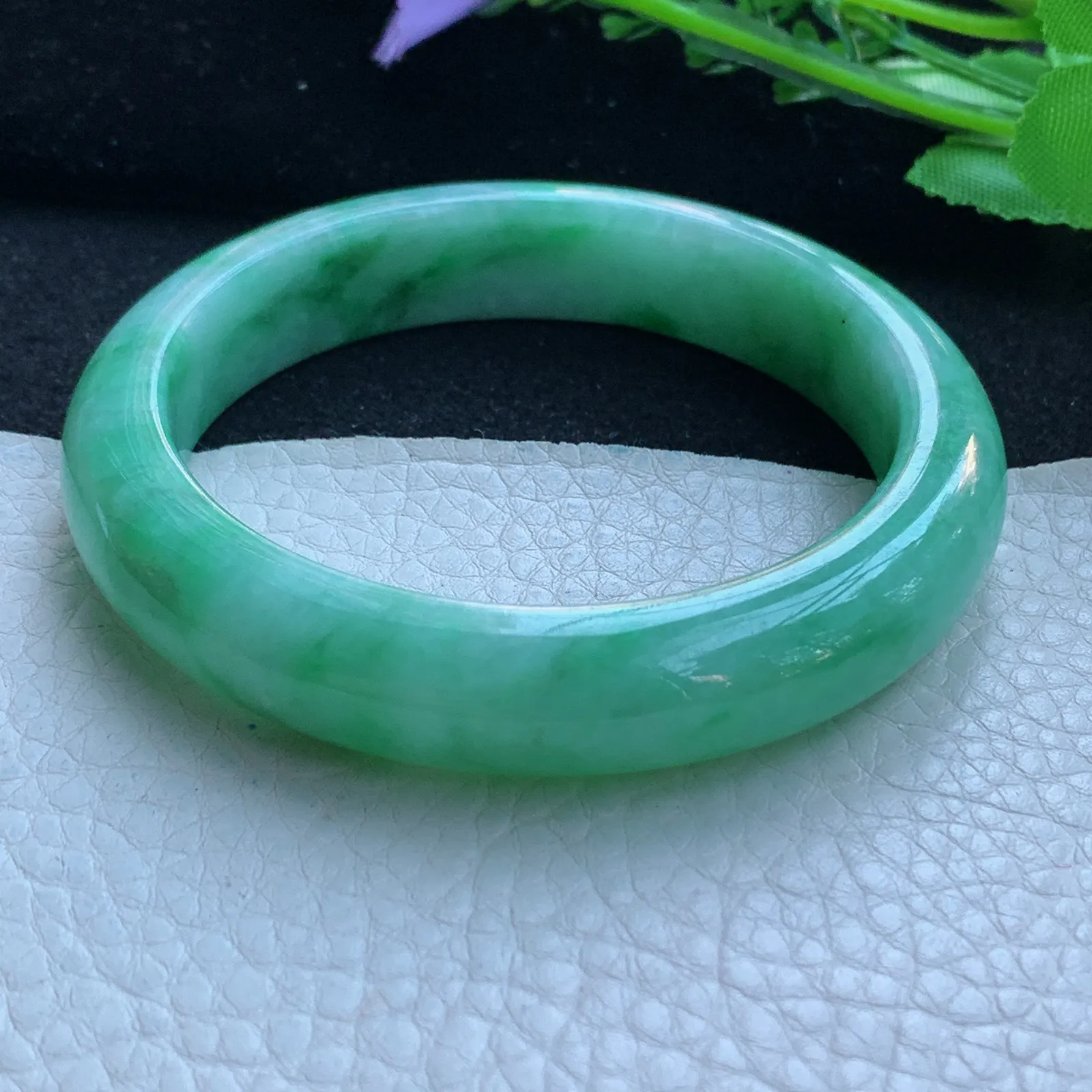 jx自然光57.5*12.6*9平安镯 缅甸翡翠a货玉手镯飘绿厚装宽边玉手环