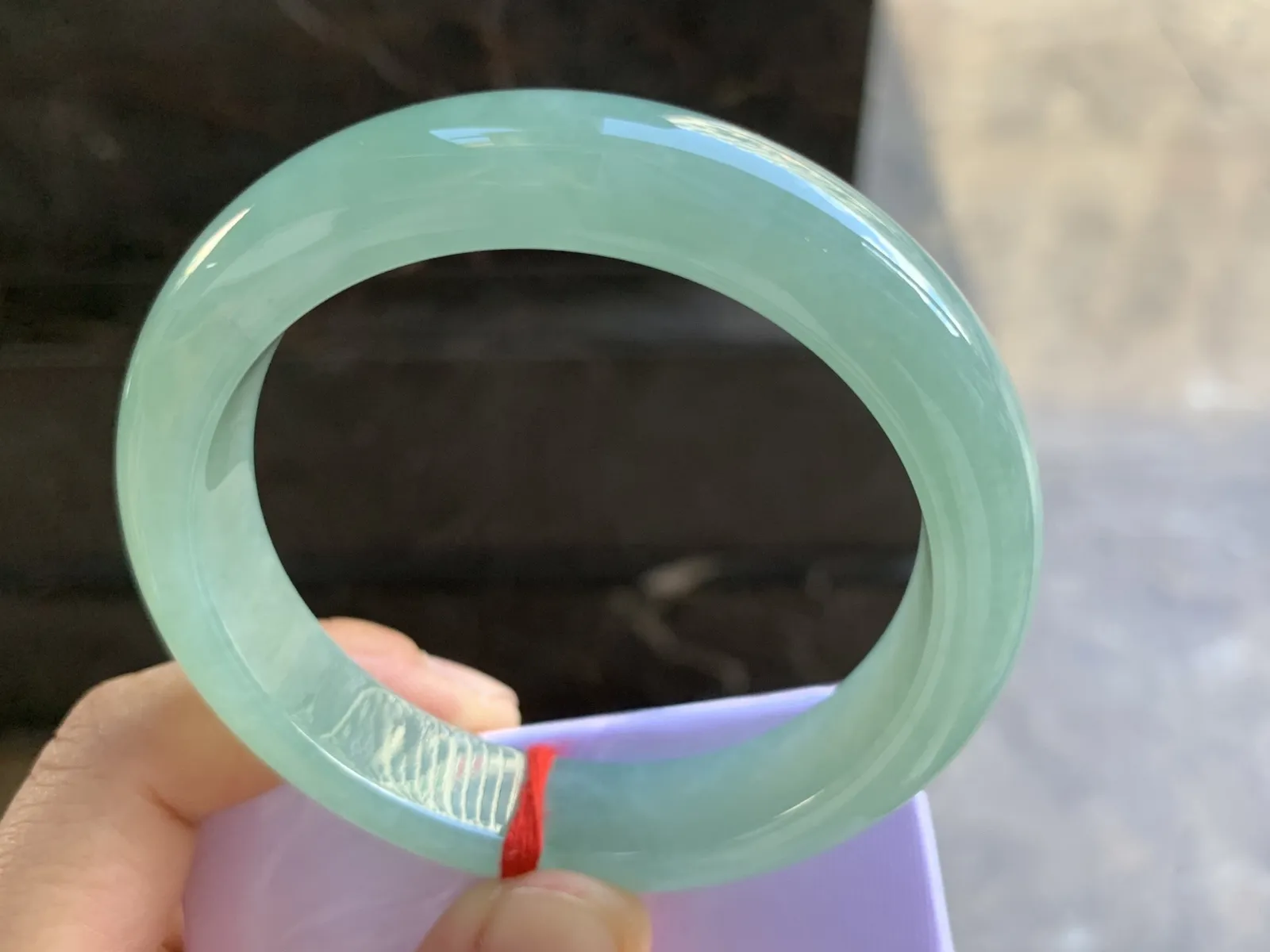 57-12.6-8.8mm
冰种晴绿手镯 水润清新