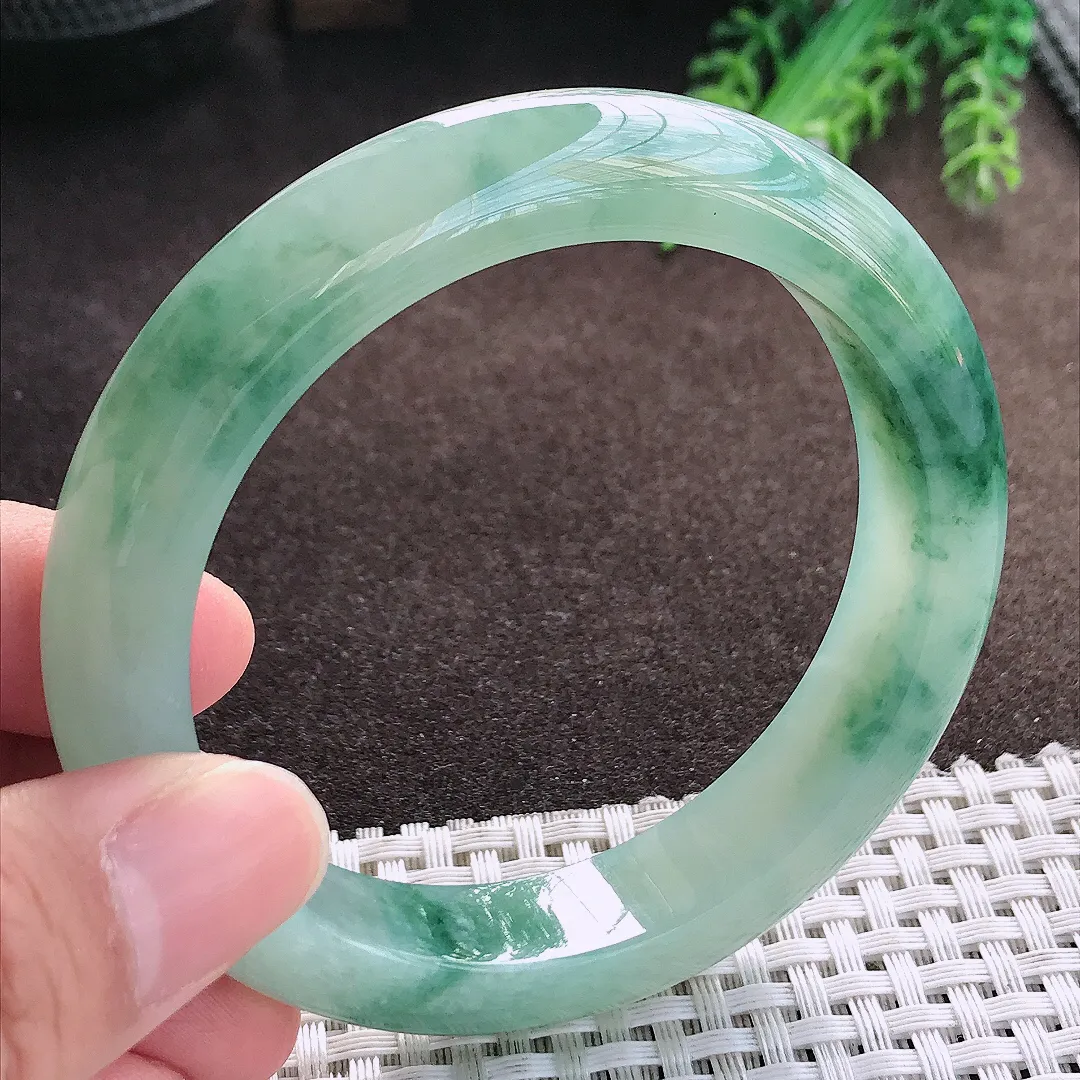 天然a货翡翠58/12.6/9.1老坑冰胶果冻飘花手镯宽边玉手镯