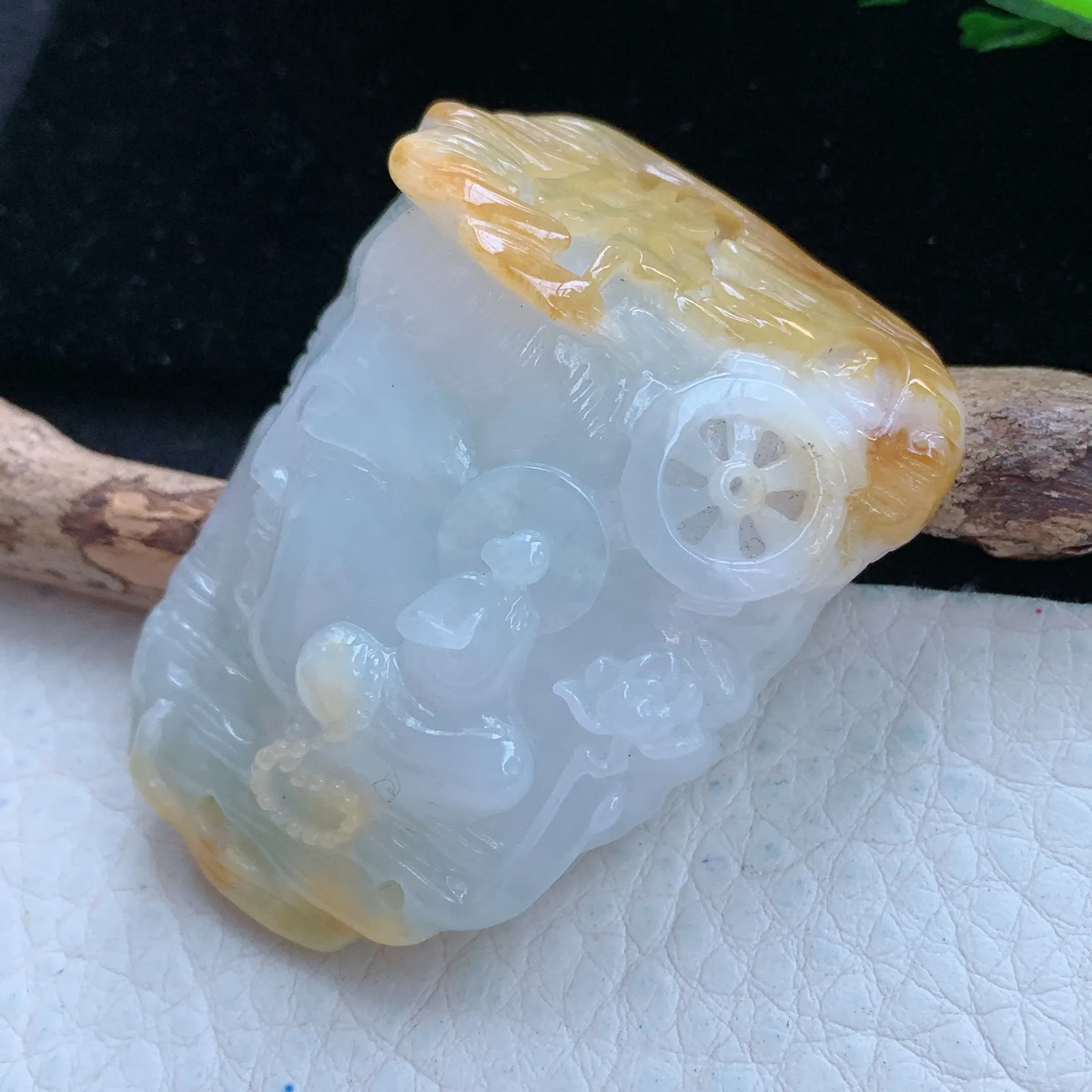 lz自然光52.8*37.3*16.8缅甸翡翠精雕普度众生玉吊坠 玉挂件