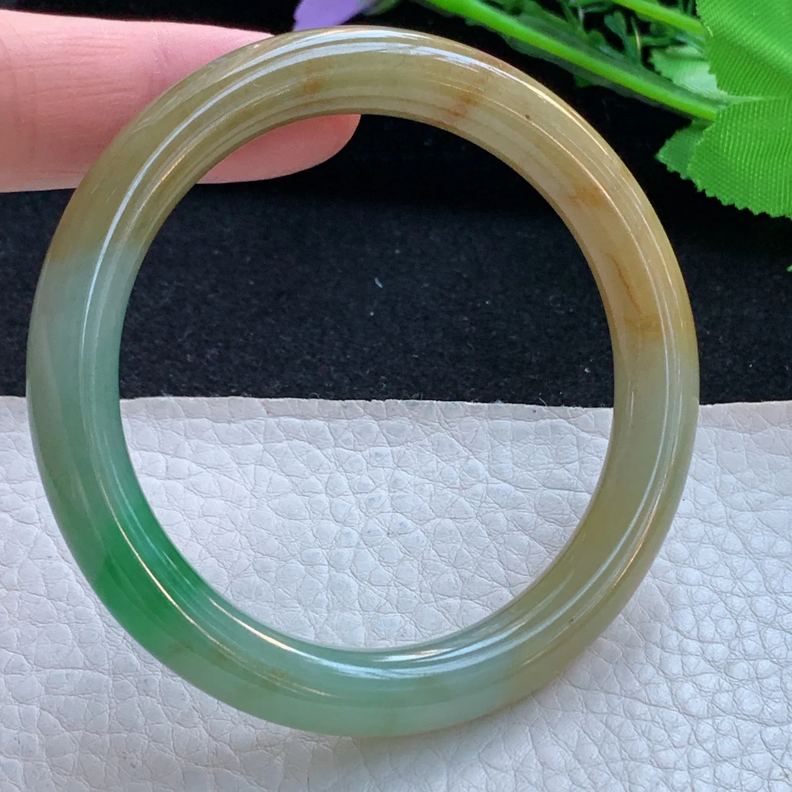 h自然光54.5*9.5*9叮当镯 缅甸翡翠a货玉手镯冰三彩圆条玉手环