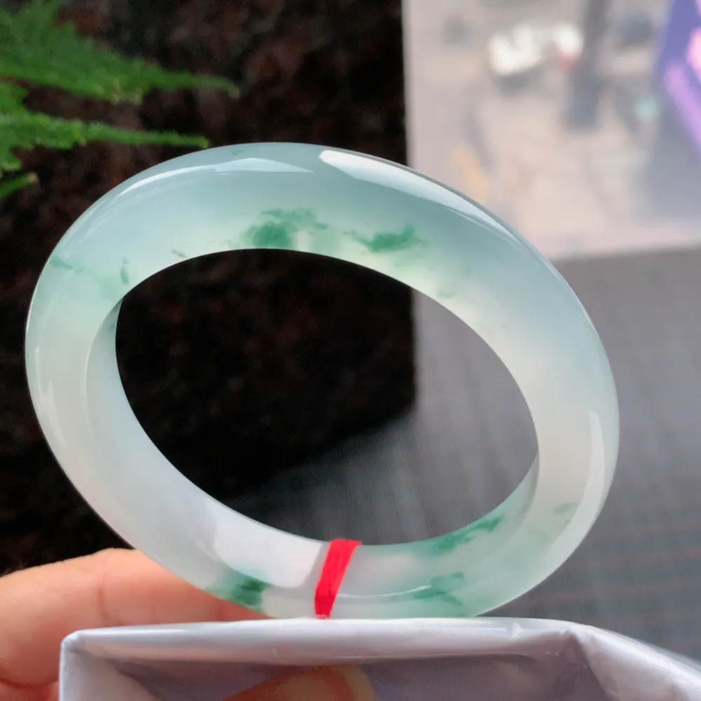 正圈冰玻飘花 无瑕 尺寸:59.3/12.4/10.1 花美 荧光闪闪