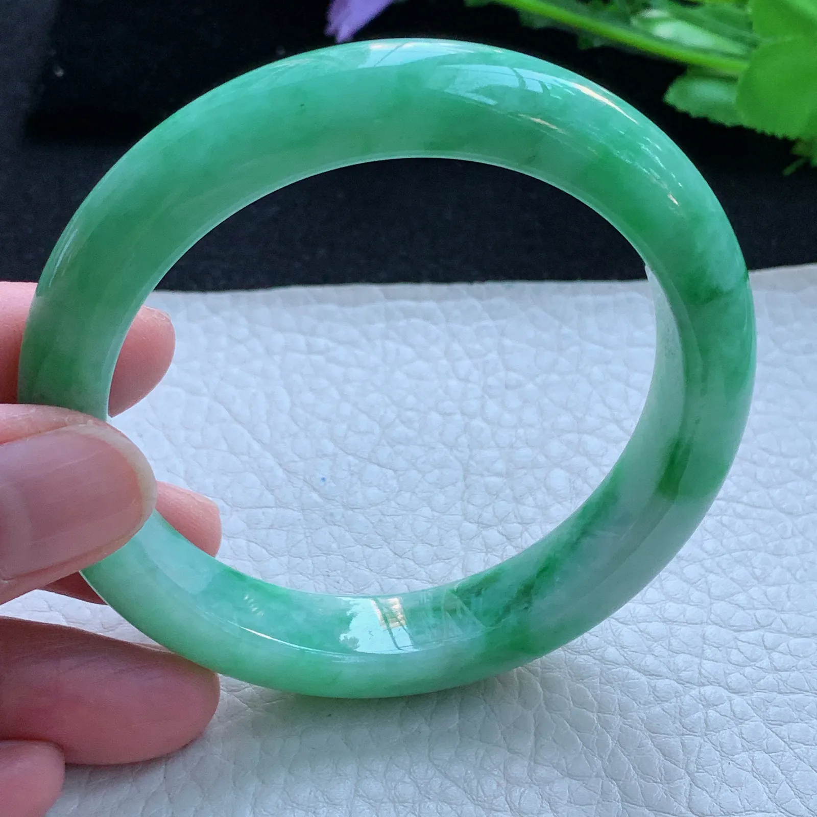 jx自然光57.5*12.6*9平安镯 缅甸翡翠a货玉手镯飘绿厚装宽边玉手环