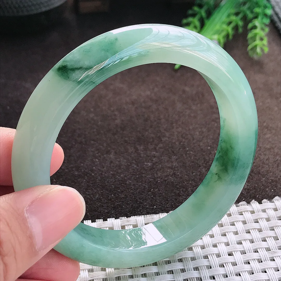 天然a货翡翠58/12.6/9.1老坑冰胶果冻飘花手镯宽边玉手镯