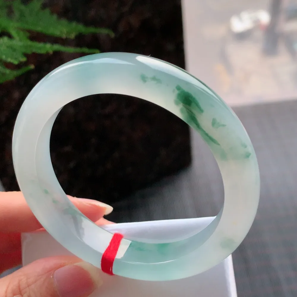 正圈冰玻飘花 无瑕 尺寸:59.3/12.4/10.1 花美 荧光闪闪