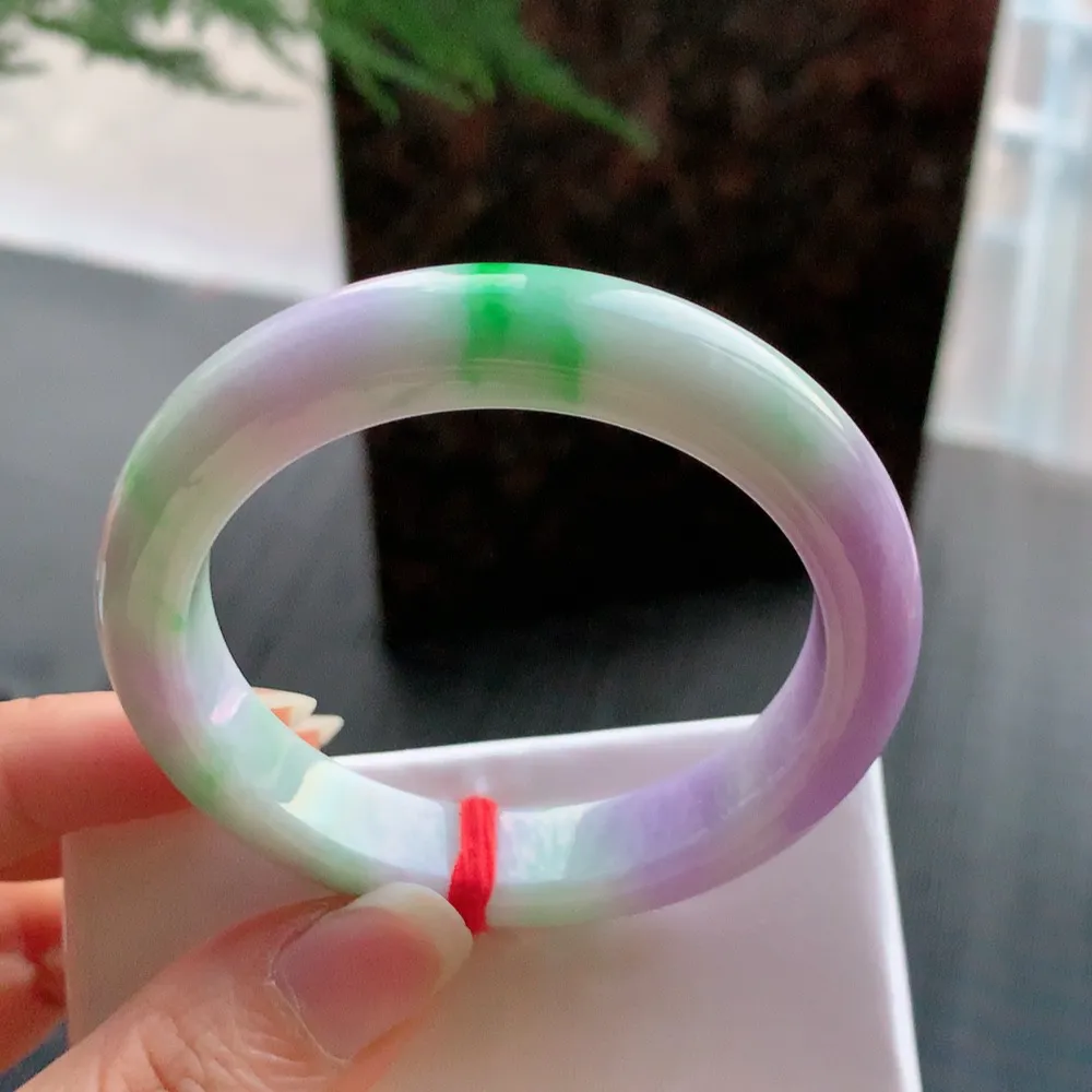 正圈冰糯春彩 无瑕 尺寸:49.9/10.4/8.3 超美 小圈口