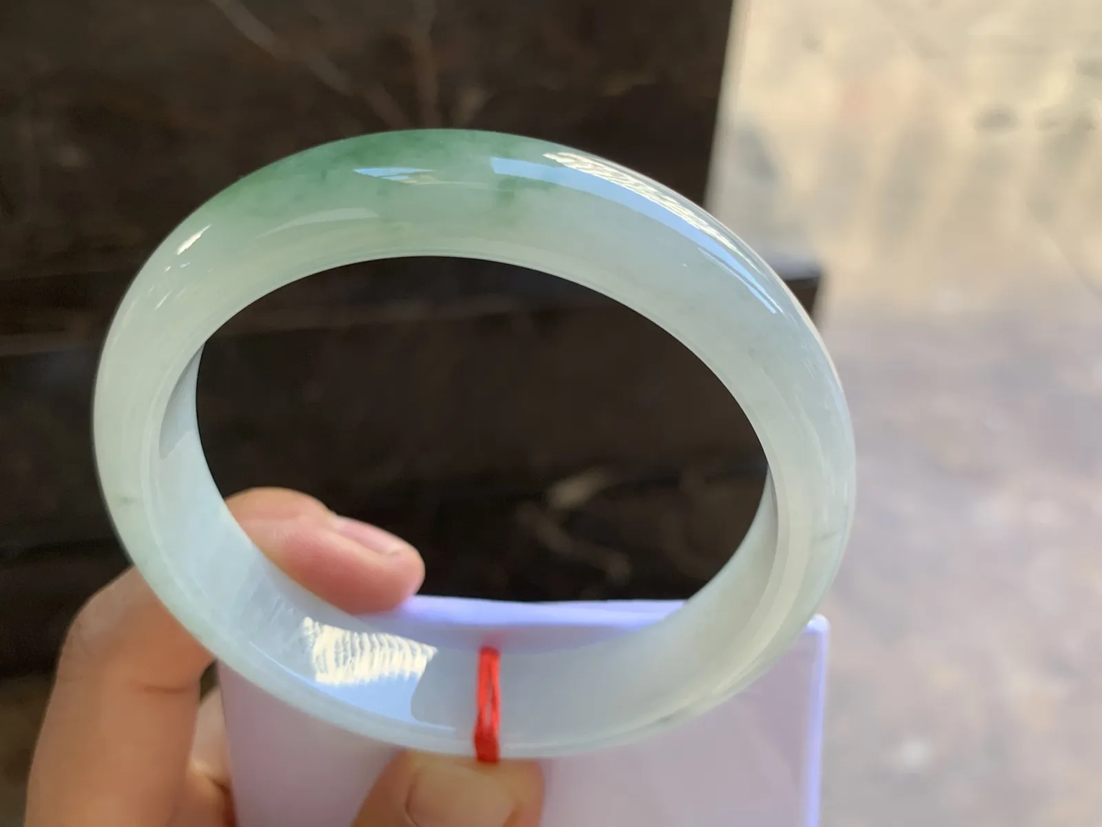 59.5-13-7.8mm
冰飘花手镯 种好水润 清爽干净