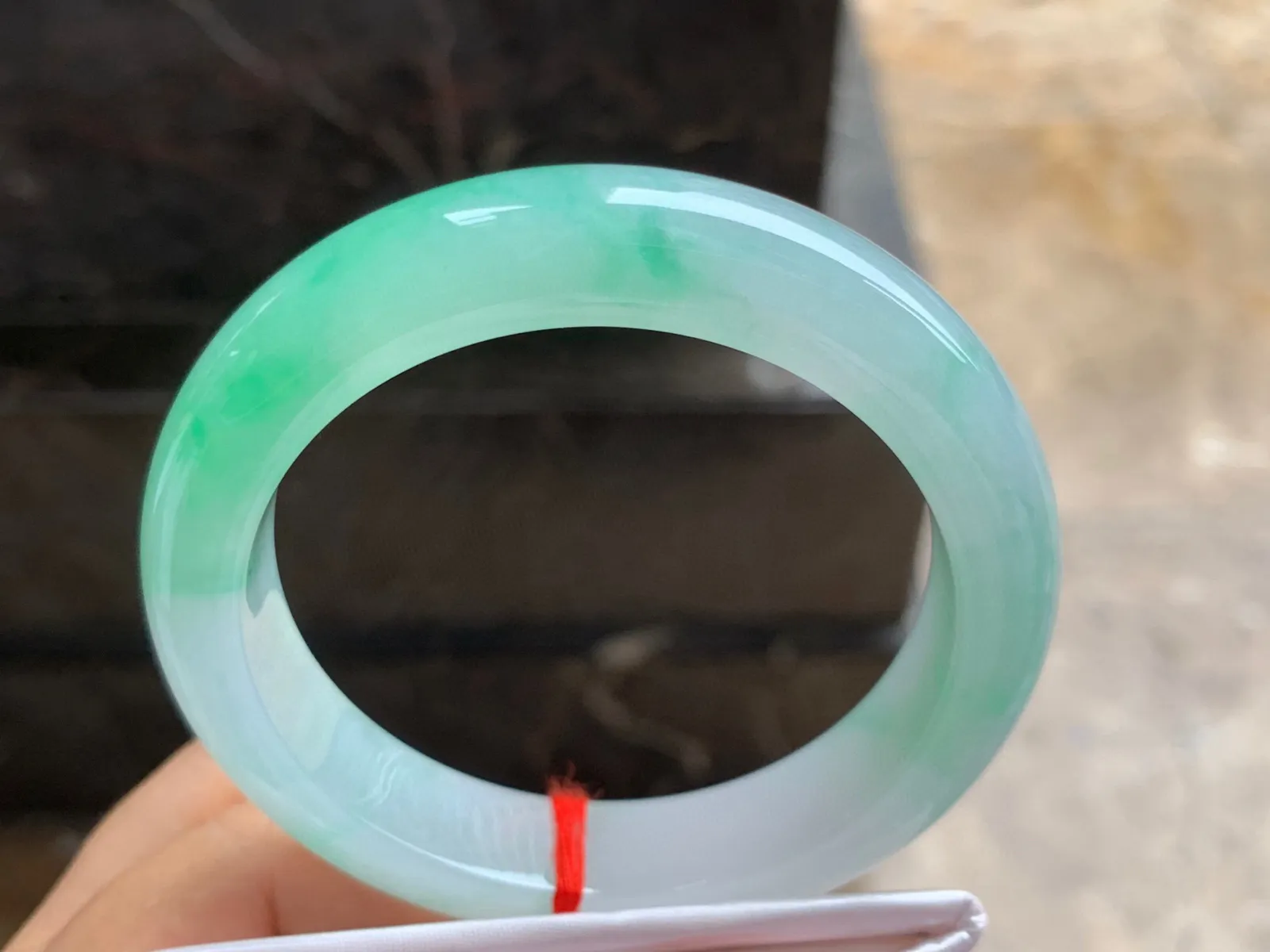 56-12.4-9.5mm
带色手镯 有种有色