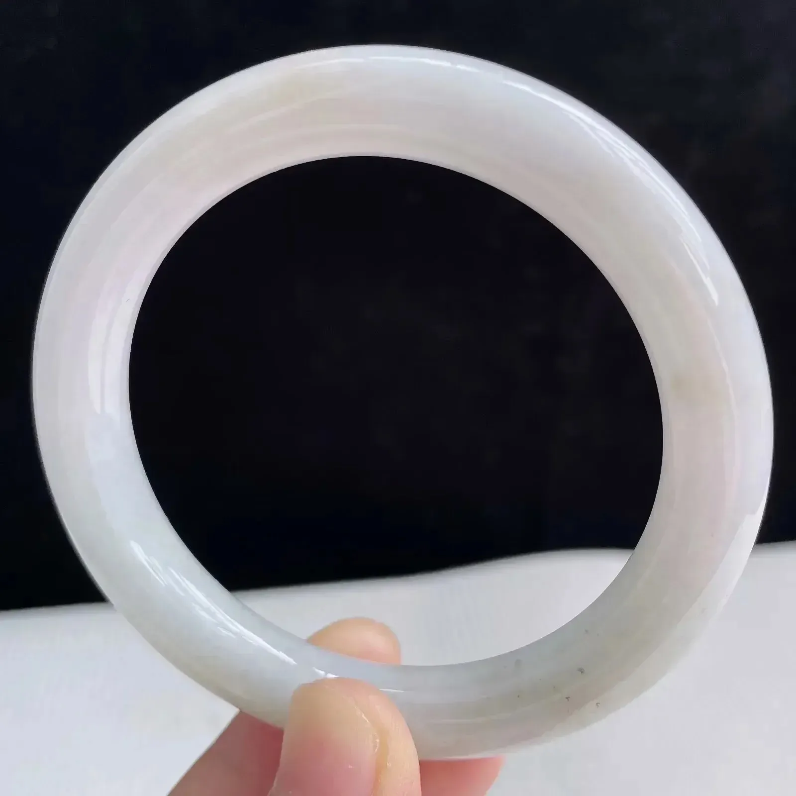 53.4圈翡翠A货水润玉质细腻手镯46.01g