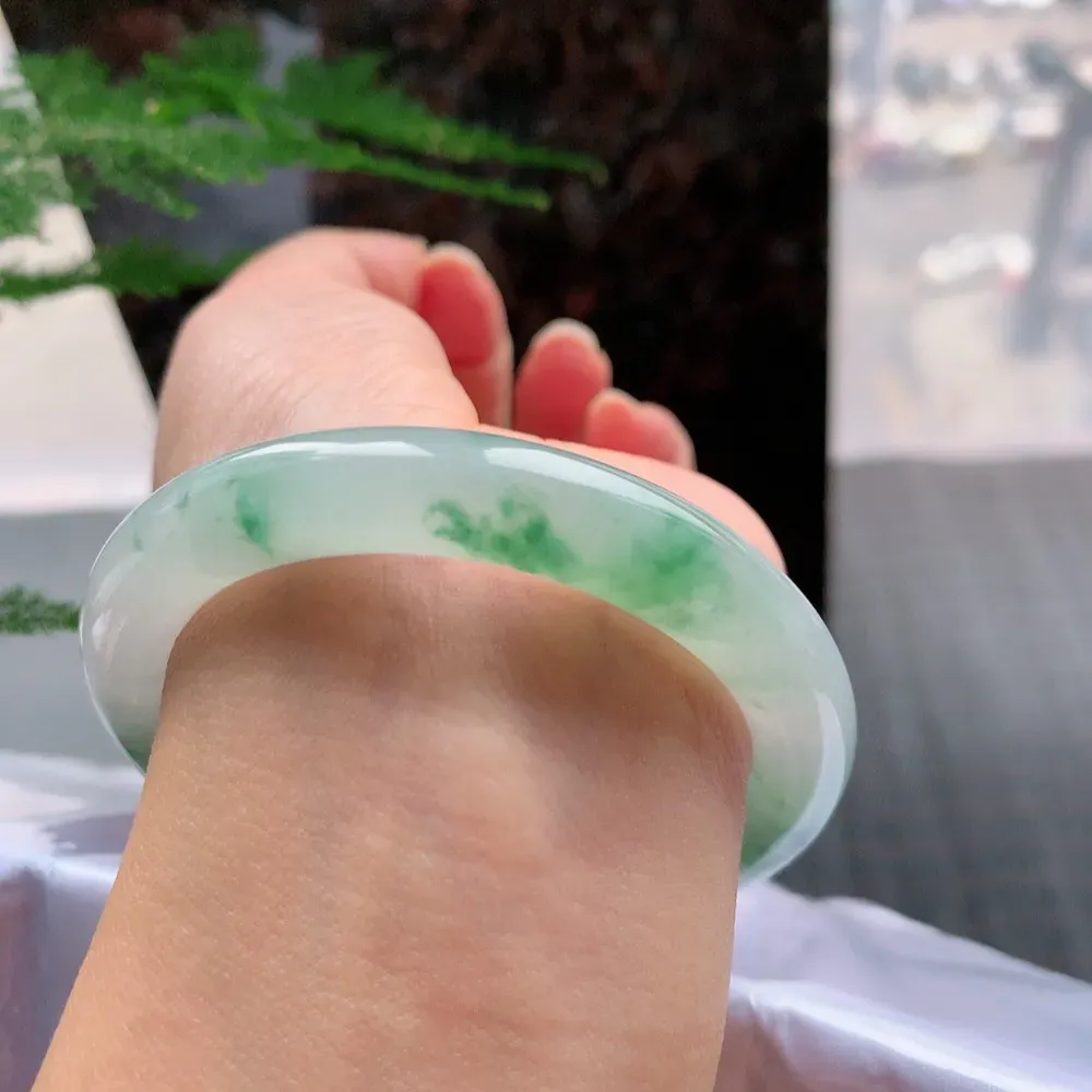 圆条高冰绿花 内圈细纹 尺寸:57.7/9.5 种色兼备🥰🥰