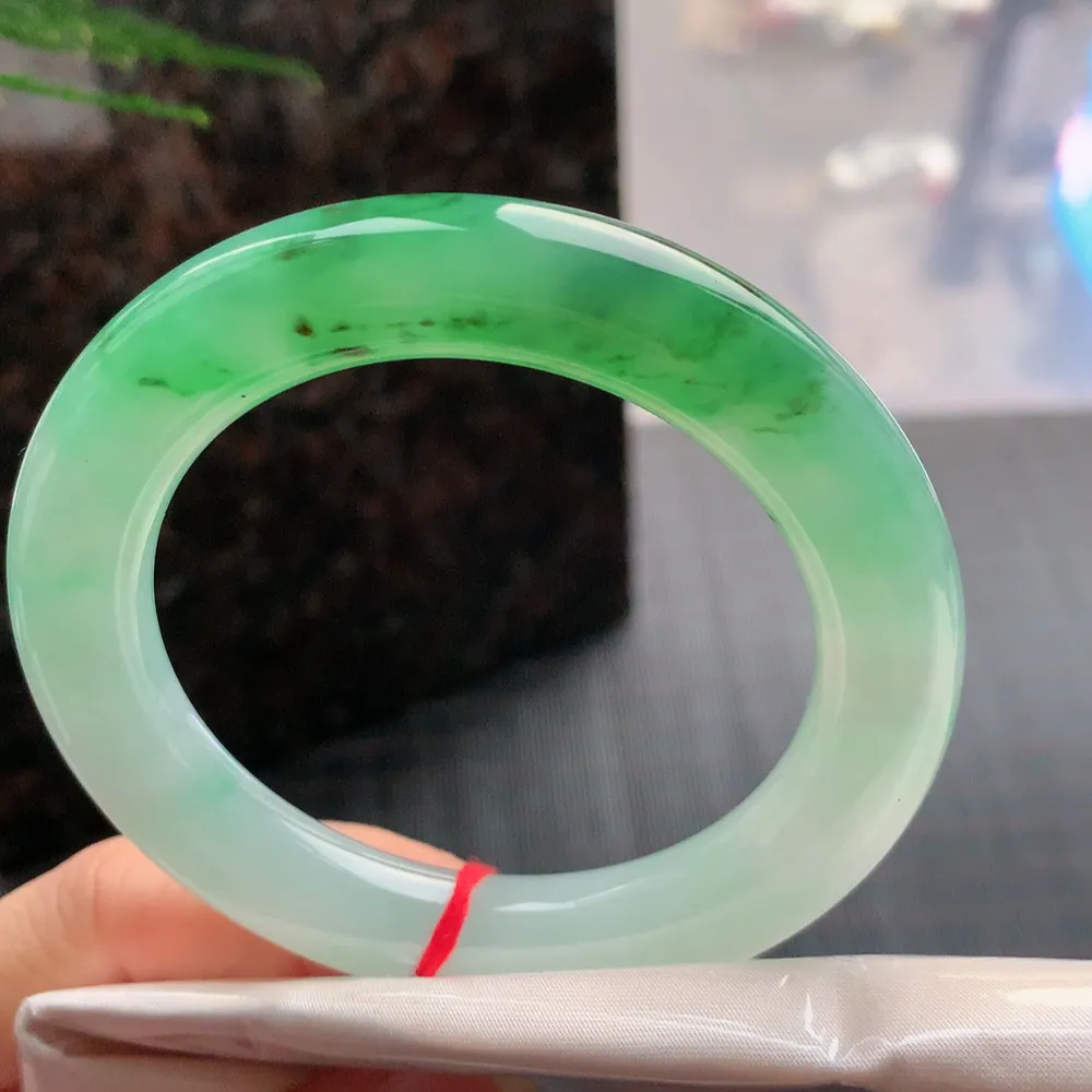 圆条高冰绿 无瑕 尺寸:56.7/11.2/11.6 种色俱佳