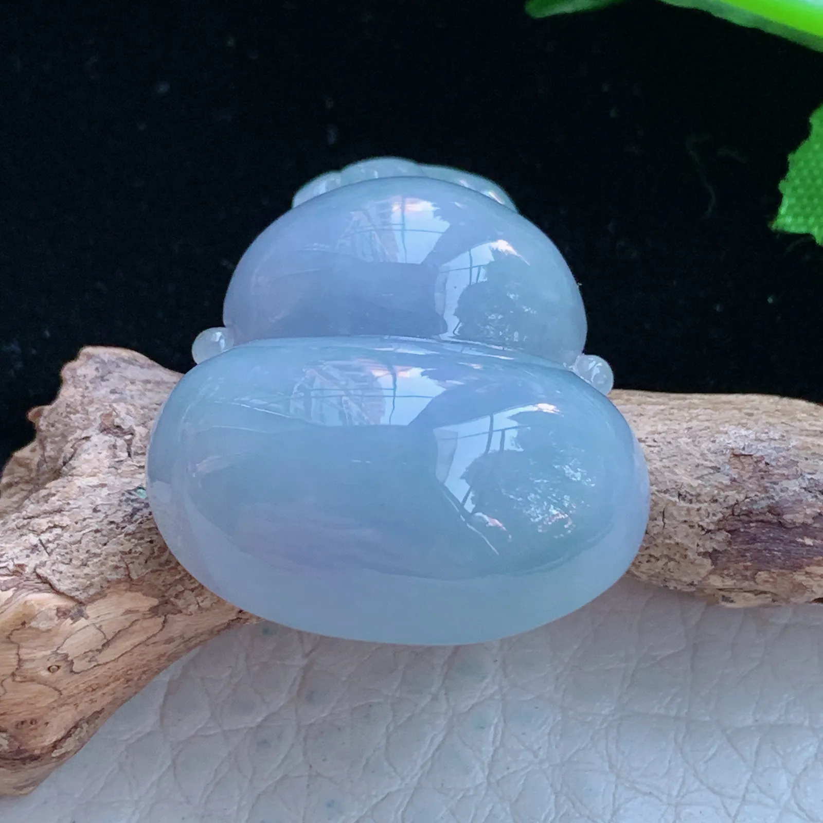 lz自然光30.8*25.3*11.2缅甸翡翠精雕饱满紫罗兰葫芦 玉葫芦玉吊坠 玉挂件