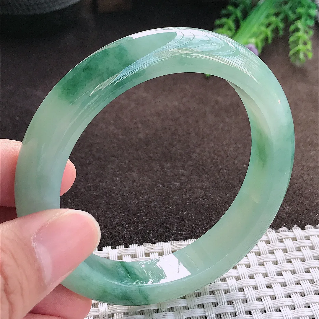 天然a货翡翠58/12.6/9.1老坑冰胶果冻飘花手镯宽边玉手镯