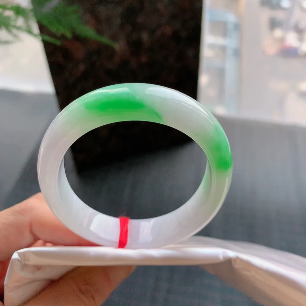 贵妃冰糯春彩 无瑕 尺寸:55.3/48.4/12.5/7.5 超美