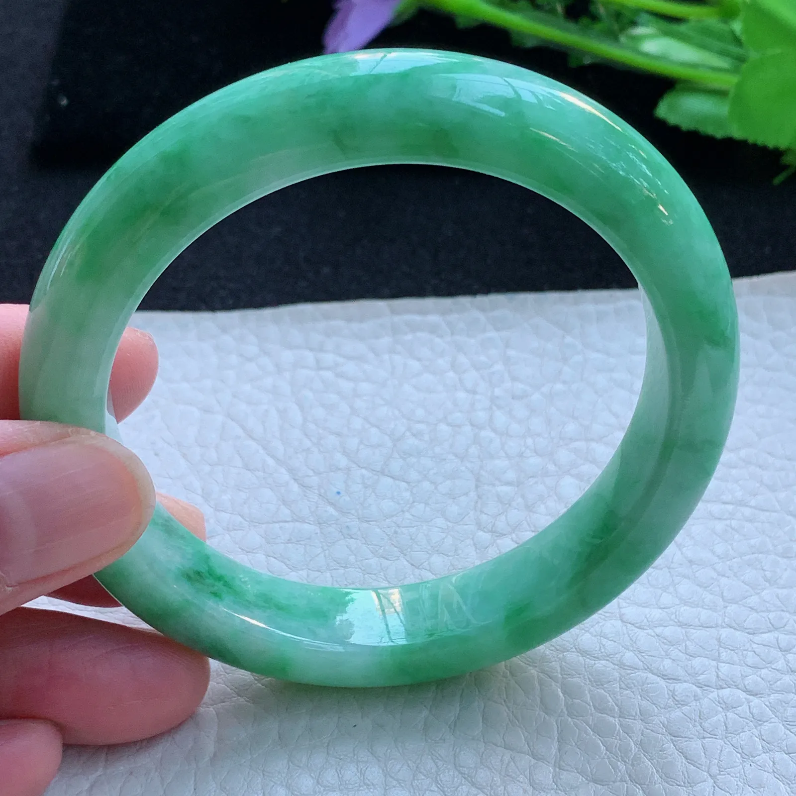 jx自然光57.5*12.6*9平安镯 缅甸翡翠a货玉手镯飘绿厚装宽边玉手环