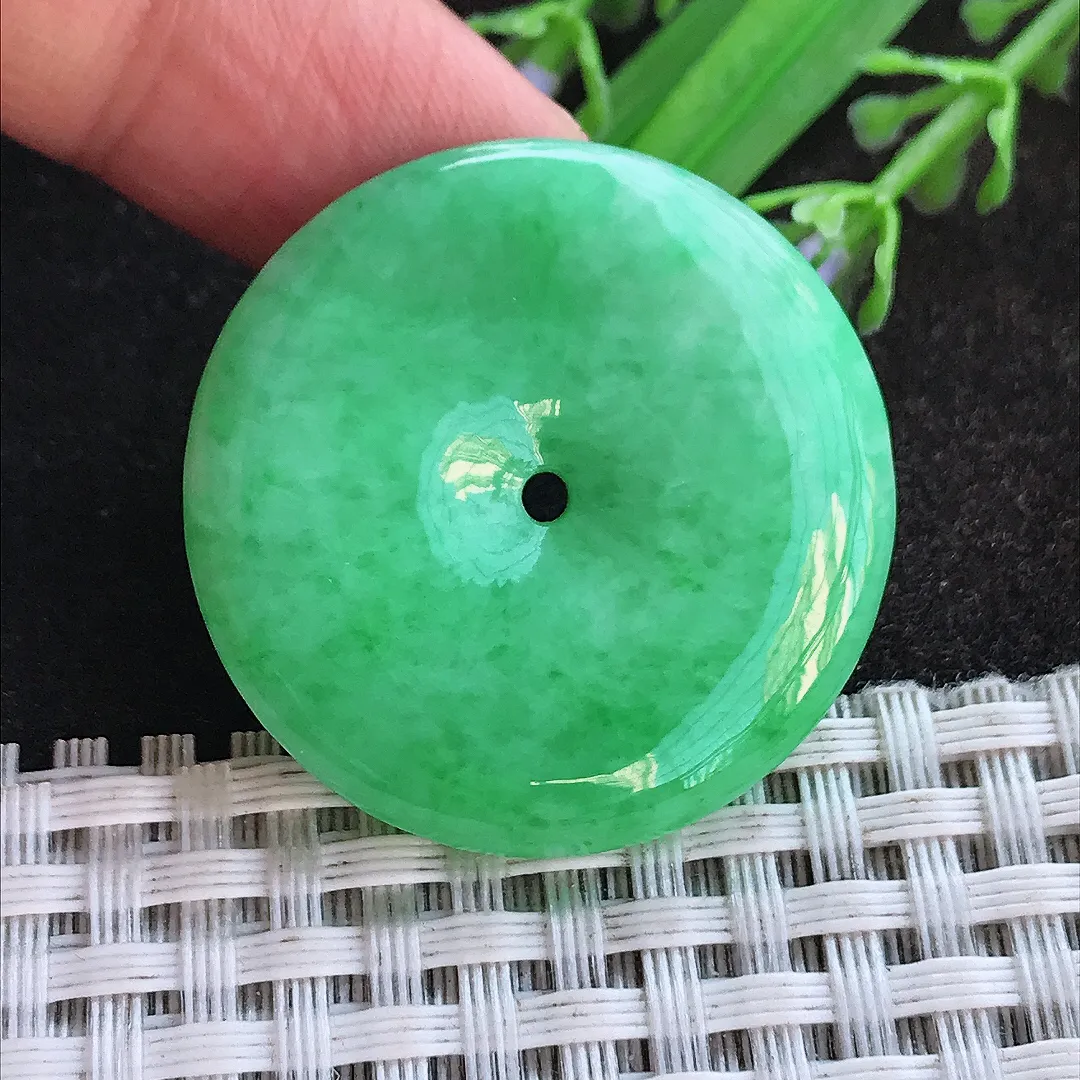 天然a货翡翠32.8/5.5老坑精美满绿阳绿平安扣吊坠翡翠玉扣挂件