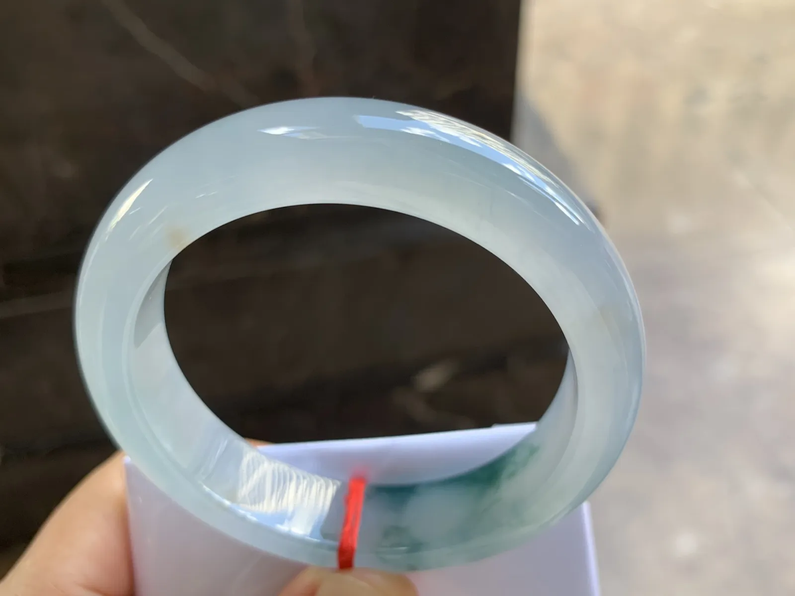 54-13.2-8.8mm
冰种飘花手镯 水润光泽