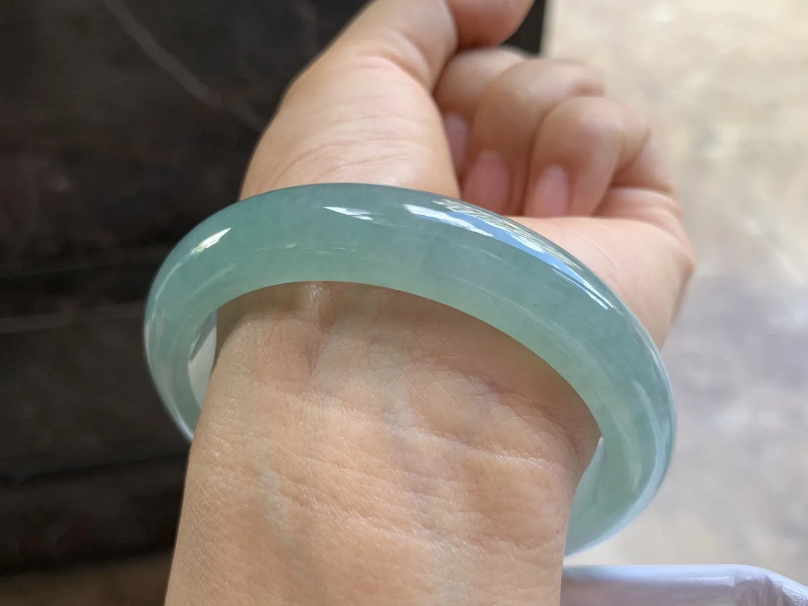 58-12-8.3mm
冰种晴水手镯 水润光泽 清新 推荐