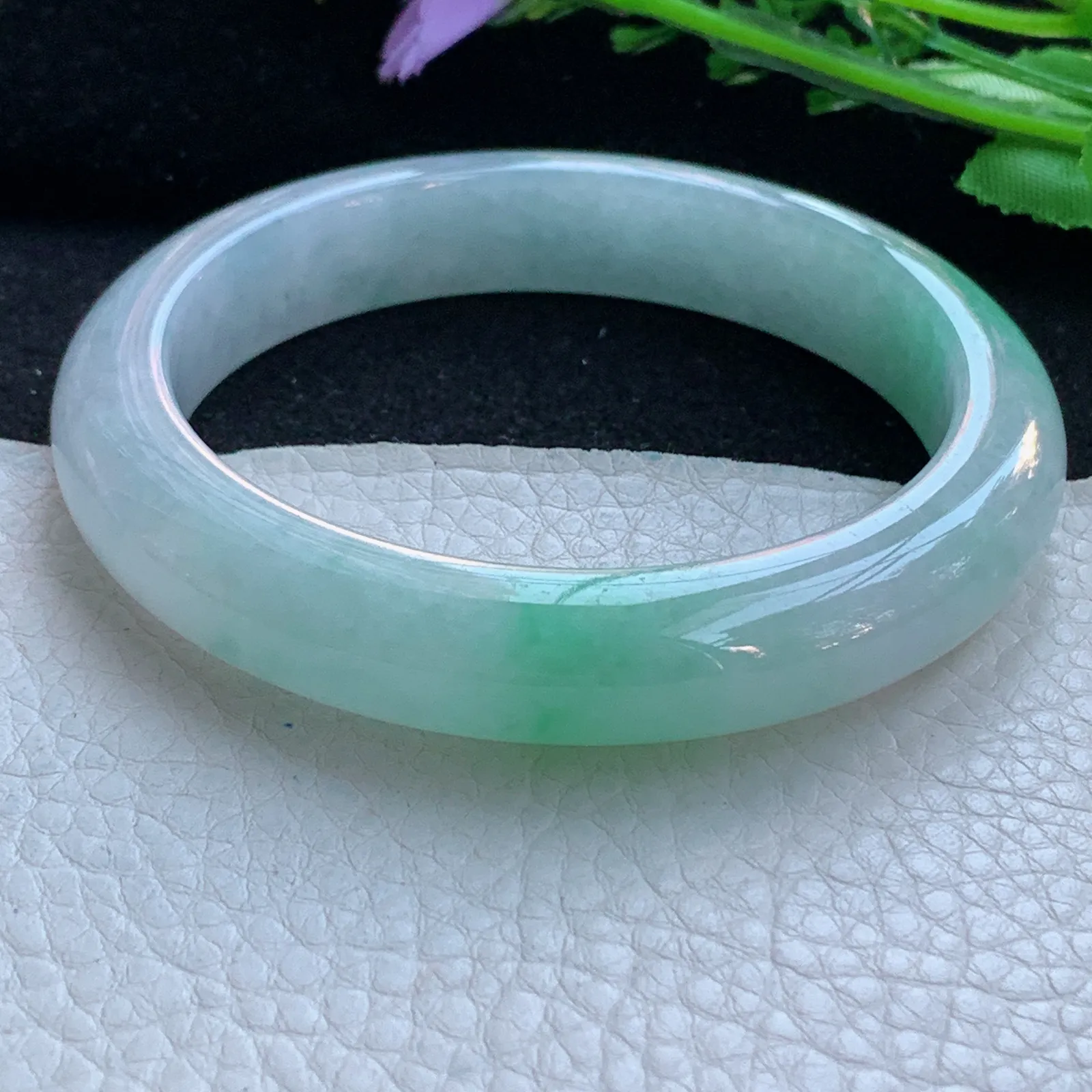 yh大圈口61.5*12.5*9.5平安镯 缅甸翡翠a货玉手镯冰润飘绿宽边玉手环