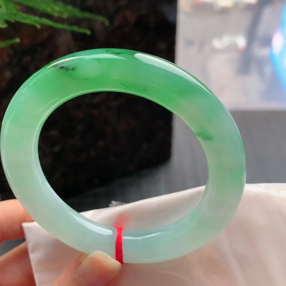 圆条高冰绿 无瑕 尺寸:56.7/11.2/11.6 种色俱佳