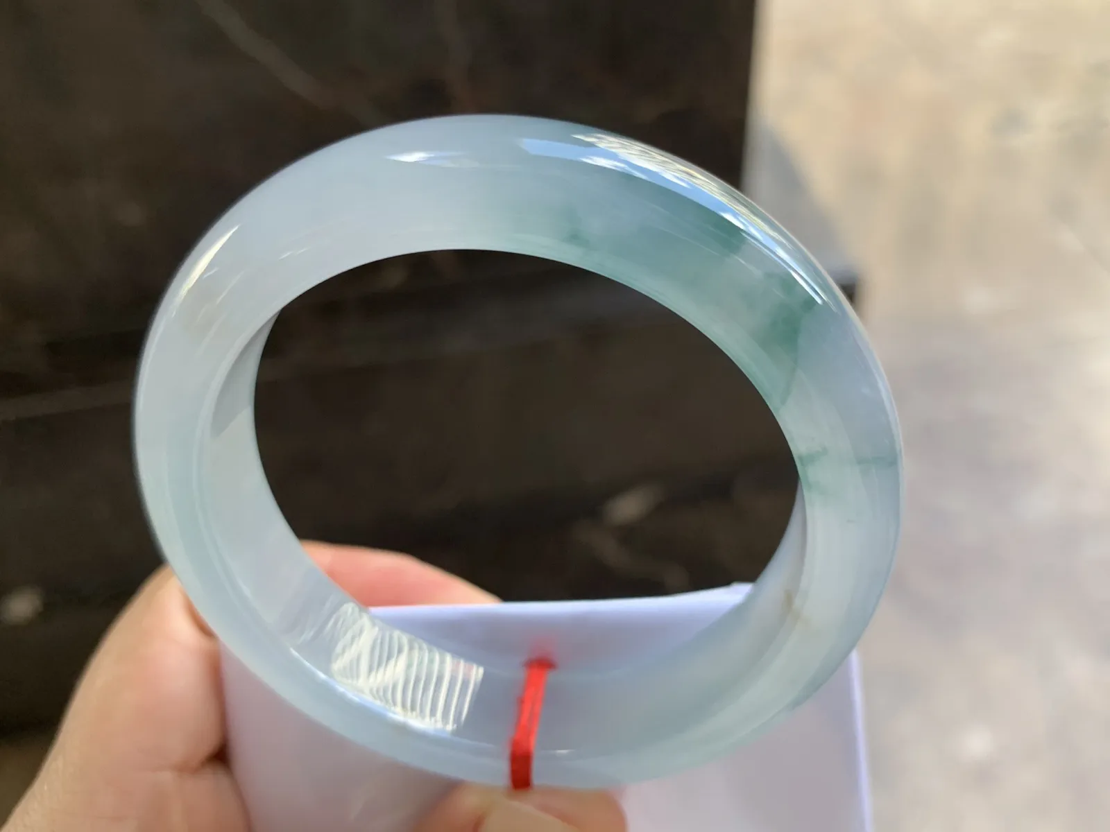 54-13.2-8.8mm
冰种飘花手镯 水润光泽