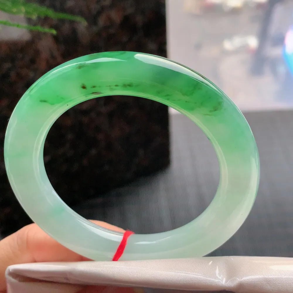 圆条高冰绿 无瑕 尺寸:56.7/11.2/11.6 种色俱佳