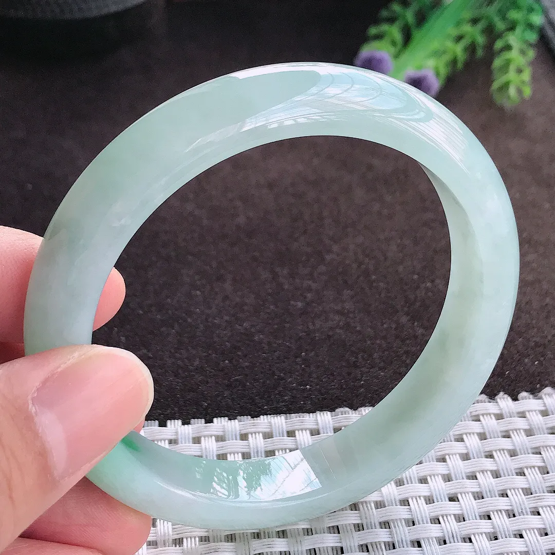 天然a货翡翠58.5/12.1/8.2老坑冰胶果冻飘阳绿手镯宽边玉手镯