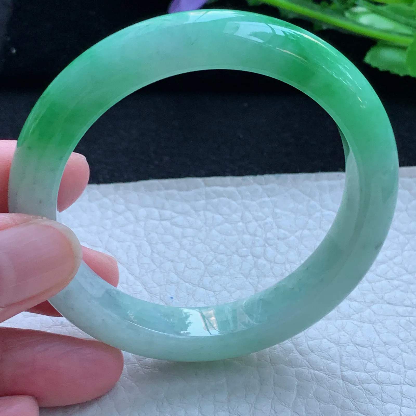 jx自然光54.5*11*9平安镯 缅甸翡翠a货玉手镯飘阳绿厚装宽边玉手环