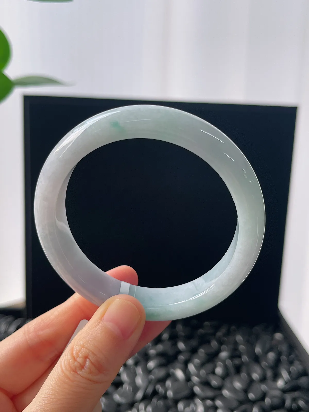 正圈56.5圈口，翡翠糯化种飘花手镯