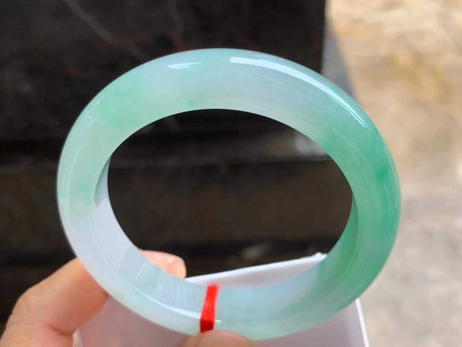 56-12.4-9.5mm
带色手镯 有种有色