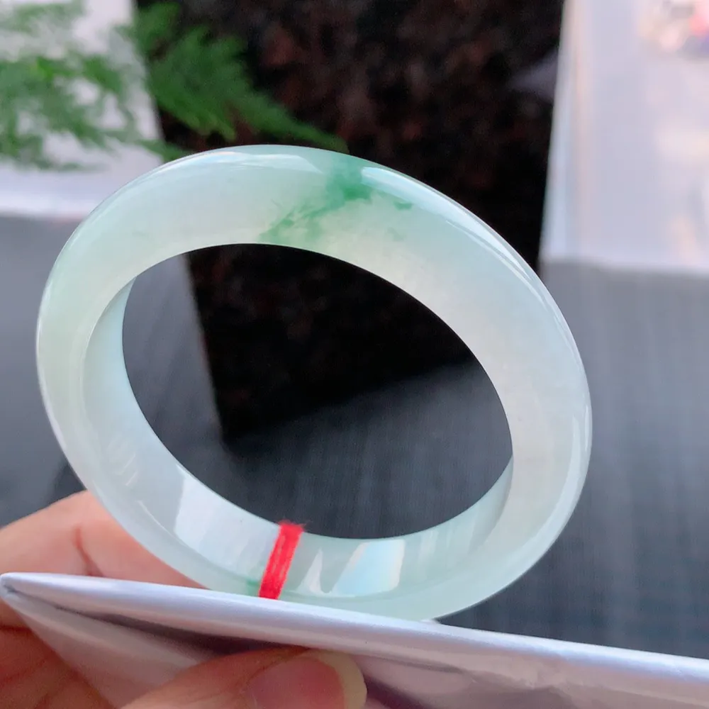 正圈高冰绿花 无瑕 尺寸:56.9/13.2/8.9 花美🥰🥰